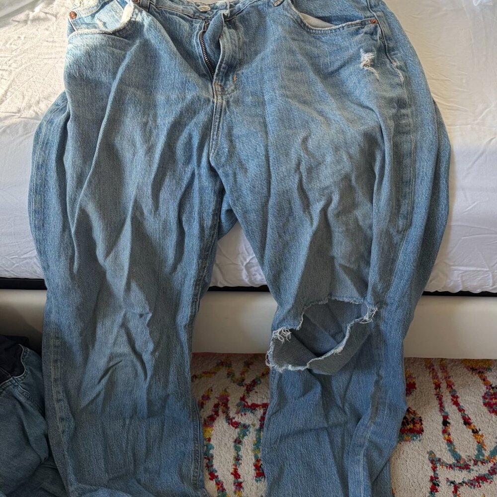H&M Mid-Rise Slouchy Wide-Leg Denim Jeans – Size US 14